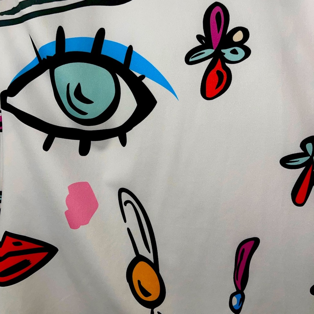 POP ART LIP WHITE BUTTON DOWN SHIRT